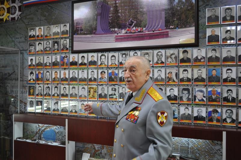 Ветеран Росгвардии из Екатеринбурга и его супруга победили во всероссийском конкурсе «Семья года»