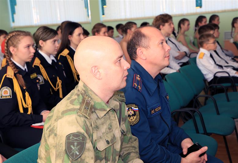 В Саранске росгвардейцы приняли участие в открытии турнира памяти сотрудника ОМОН Бориса Бибнева по дзюдо и Всероссийской акции «Парты Героя»