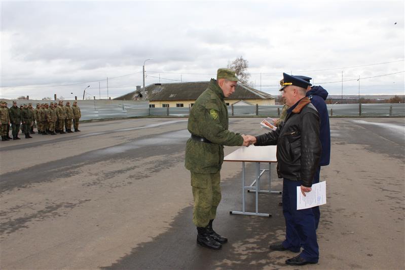 Акция «В память о военной службе в Росгвардии» прошла в нижегородском авиационном полку