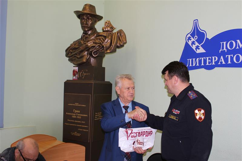 Росгвардия провела творческий вечер с курским союзом литераторов