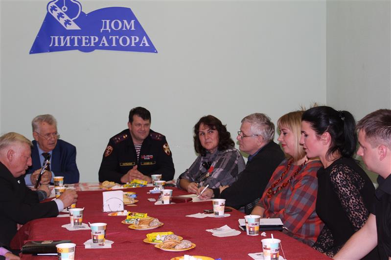 Росгвардия провела творческий вечер с курским союзом литераторов
