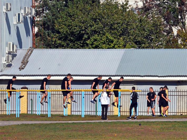 Учителя физкультуры Ставрополья ознакомились с методикой подготовки допризывной молодёжи на примере кадетского класса Росгвардии