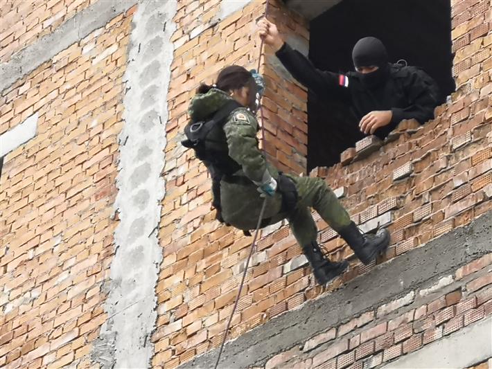 Военно-патриотическое мероприятие для юнармейцев и кадетов Кабардино-Балкарии провели росгвардейцы 