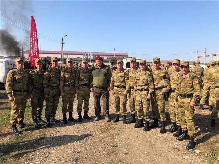 Завершилась стажировка курсантов Санкт-Петербургского военного института Росгвардии в грозненском соединении (фото)