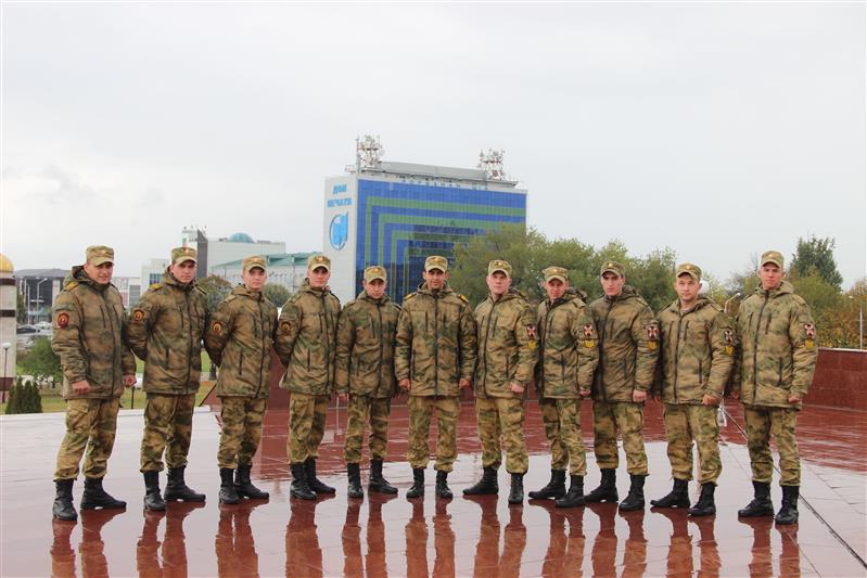Завершилась стажировка курсантов Санкт-Петербургского военного института Росгвардии в грозненском соединении (фото)