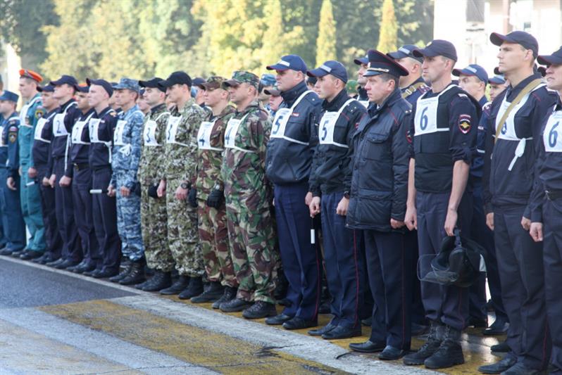 Орловские росгвардейцы приняли участие в служебно-спортивной эстафете памяти бойца ОМОН, погибшего при исполнении служебного долга