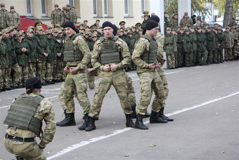 В гостях у воспитанников Московского президентского кадетского училища Росгвардии побывали спецназовцы 