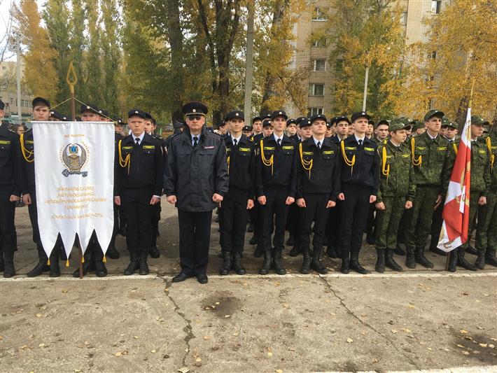 Церемония посвящения в кадеты учащихся класса Росгвардии состоялась в Балаково