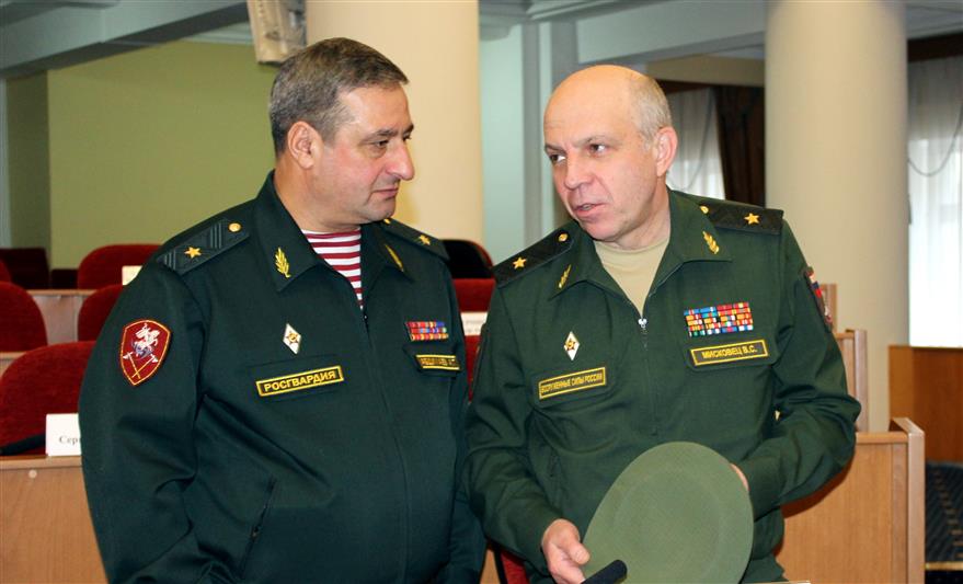 Генерал-майор Алияр Абдуллаев выступил на парламентских слушаниях в Оренбурге с докладом об инициативах в решении социально-экономических вопросов в Росгвардии