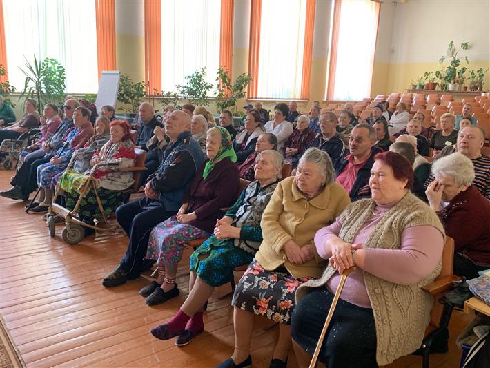 Росгвардейцы посетили калужский дом-интернат для престарелых и инвалидов 