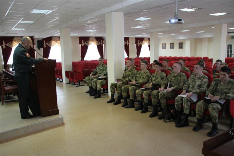 В Восточном округе Росгвардии прошли сборы офицеров-выпускников военных институтов 2019 года
