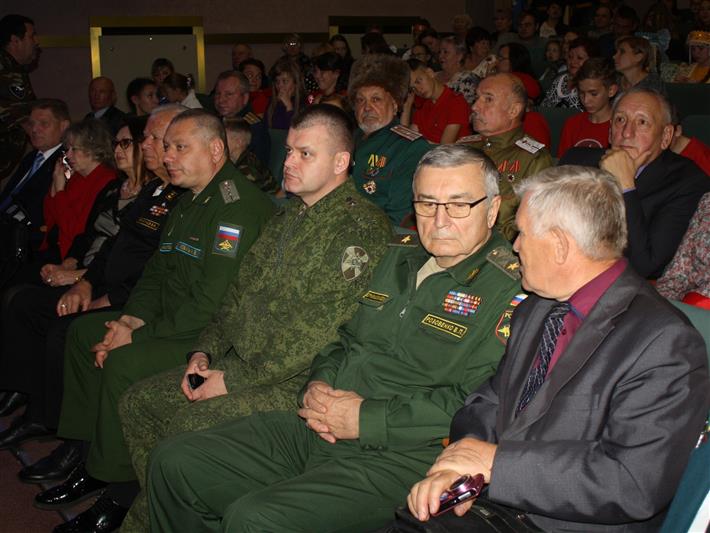 Музыканты Росгвардии выступили для гостей и участников сибирского фестиваля детской патриотической песни