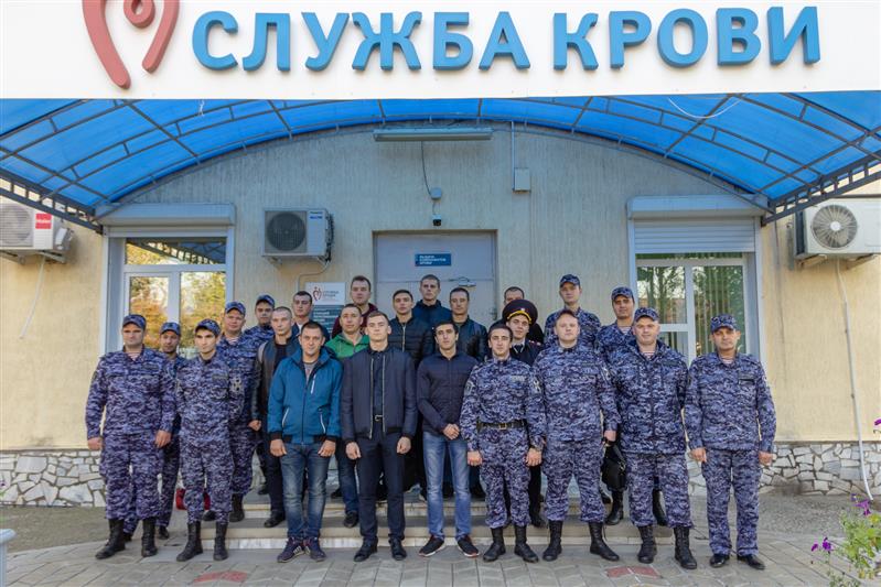 25 краснодарских росгвардейцев безвозмездно сдали кровь для нужд лечебных учреждений (видео)