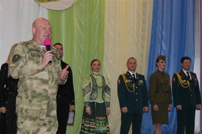 Ансамбль песни и пляски Северо-Кавказского округа Росгвардии выступил с праздничной программой на родине генерала Ивана Яковлева