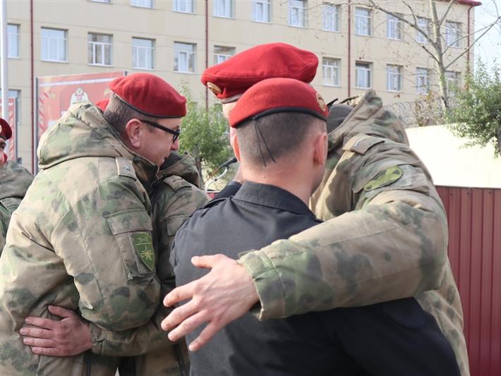 В Уральском округе Росгвардии прошли квалификационные испытания на право ношения крапового берета 