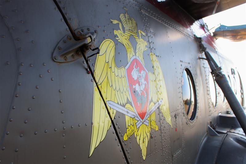 На вооружение ставропольского авиаотряда спецназначения Росгвардии поступил вертолет Ми–8МТ