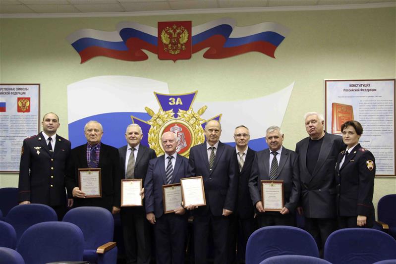 Ансамбль песни и пляски Росгвардии поздравил с профессиональным праздником сотрудников центра спецназначения вневедомственной охраны