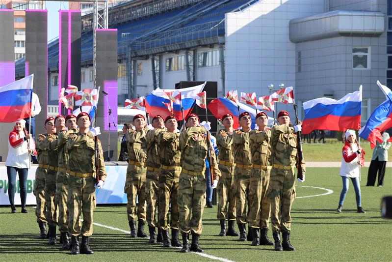 Военнослужащие Новосибирского военного института Росгвардии приняли участие в акции День призывника 