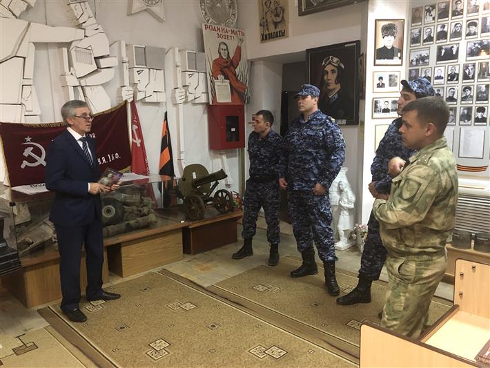 В Ингушетии росгвардейцы почтили память последнего защитника Брестской крепости