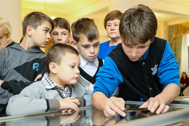 Участники Всероссийского проекта «Дети-герои» посетили дивизию имени Ф.Э. Дзержинского и познакомились с кадетами Росгвардии (фото, видео)