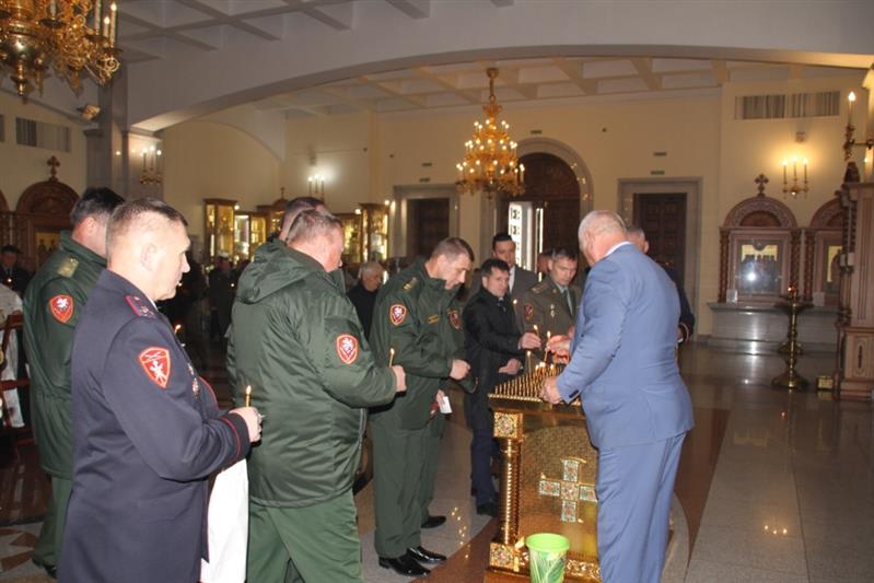 В Хабаровске почтили память Героя России генерал-полковника Игоря Груднова (видео)