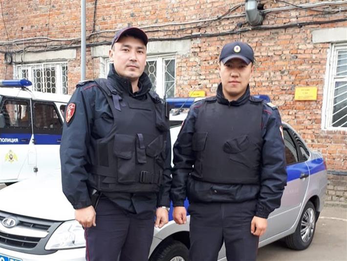 В Омске росгвардейцы разыскали 7-летнего ребенка, потерявшегося из вида своей бабушки во время прогулки