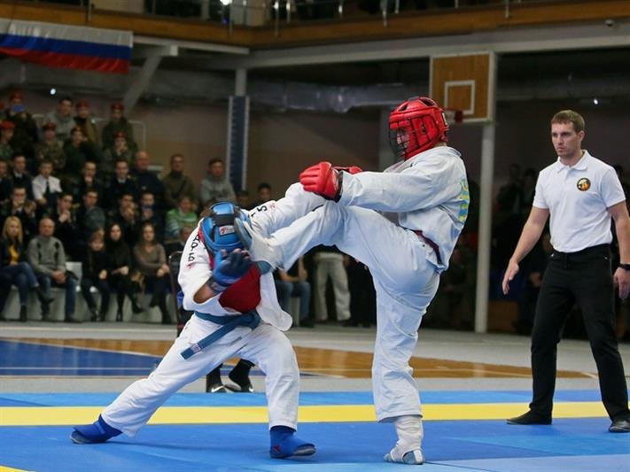 Руководитель дагестанского управления Росгвардии наградил победителей этапа кубка Вооружённых сил по рукопашному бою
