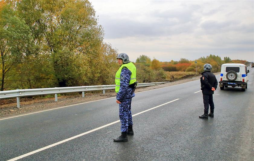 В Мордовии росгвардейцы совместно с полицейскими проверили сообщение об обнаружении взрывоопасных предметов