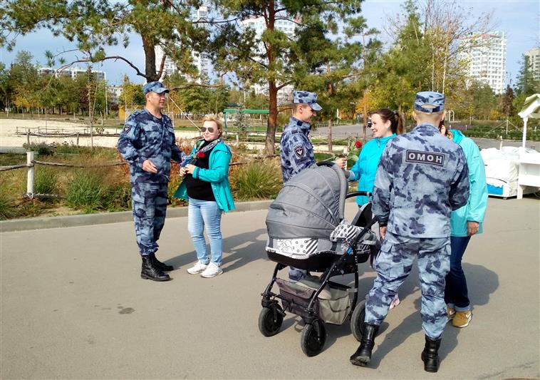 Волгоградские росгвардейцы продолжили эстафету добрых дел, стартовавшую в рамках всероссийской акции «Заботой согреем сердца»
