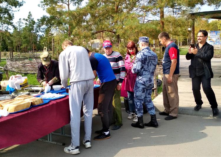 Волгоградские росгвардейцы продолжили эстафету добрых дел, стартовавшую в рамках всероссийской акции «Заботой согреем сердца»