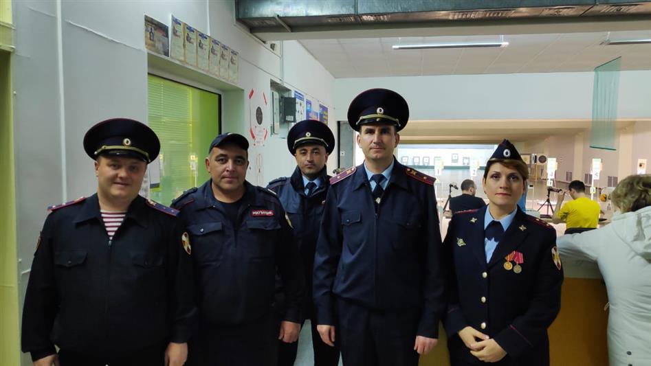 На Ямале сотрудники вневедомственной охраны  отметят  двойной праздник