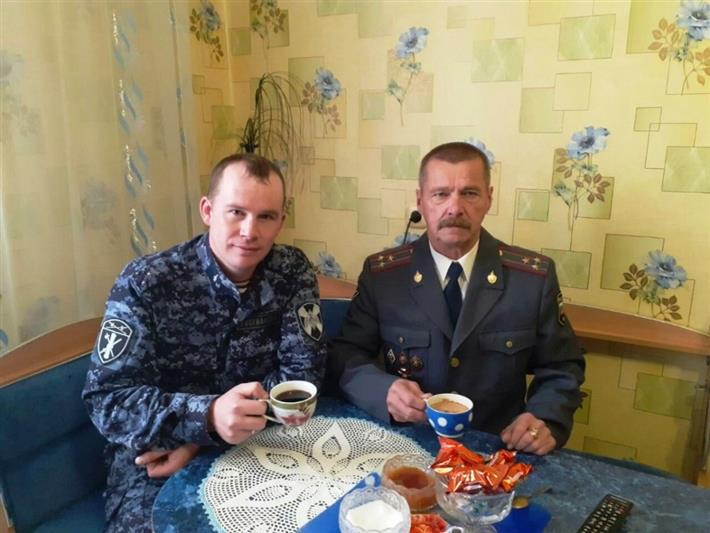 Тюменские росгвардейцы присоединились к акции «Согреем заботой сердца»