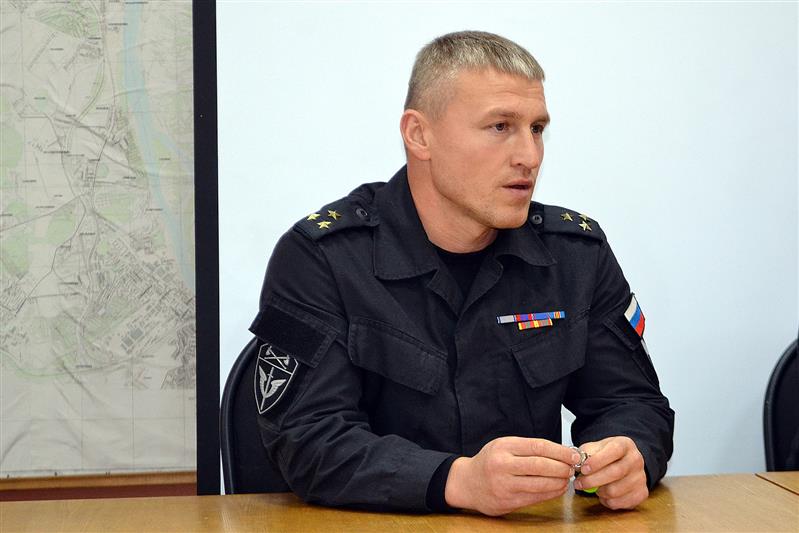 Юные журналисты и блогеры побывали в кировском ОМОН 