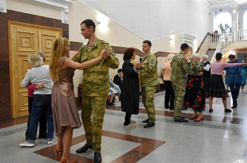 Военнослужащие и сотрудники Южного округа Росгвардии   приняли активное участие в акции «Заботой согреем сердца»
