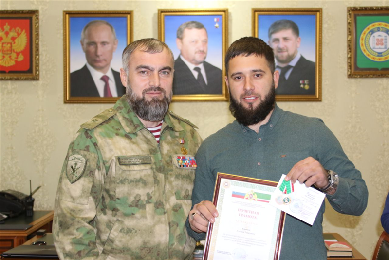 Начальник Управления Росгвардии по Чеченской Республике поздравил журналистов с Всемирным днем телевидения (видео)