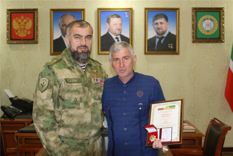 Начальник Управления Росгвардии по Чеченской Республике поздравил журналистов с Всемирным днем телевидения (видео)