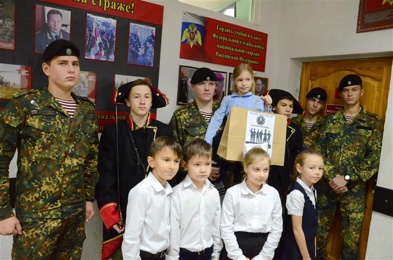 В Ставрополе росгвардейцы провели викторину к 250-летию со дня рождения графа Комаровского для учащихся кадетской школы