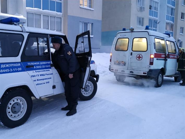 Кузбасские росгвардейцы оказали содействие спасателям в эвакуации граждан при пожаре в жилом доме