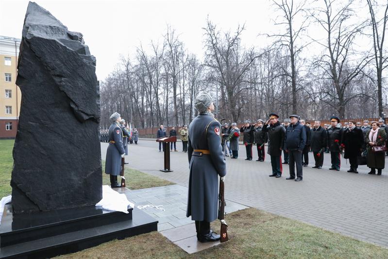 В Росгвардии состоялась торжественная церемония открытия бюста первому командиру отдельного корпуса внутренней стражи генералу от инфантерии Е.Ф. Комаровскому