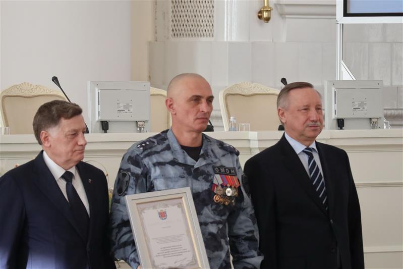 Представители Росгвардии приняли участие в торжественных приёмах губернаторов Санкт-Петербурга и Ленинградской области в преддверии Дня сотрудника органов внутренних дел 