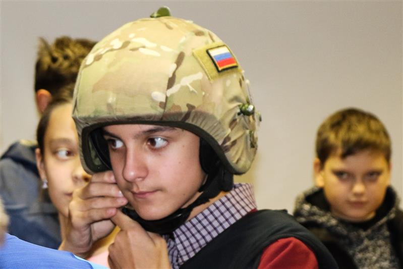 Сотрудники СОБР  Росгвардии в Ставрополе  поддержали акцию «Калашников 100»