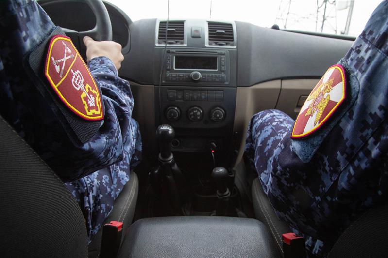 В Нижнем Новгороде сотрудники Росгвардии задержали  подозреваемого в распространении наркотиков