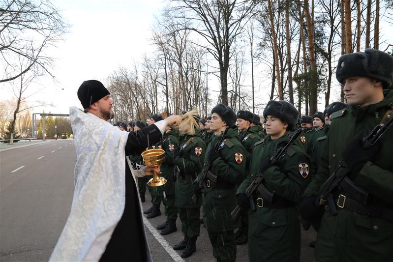 Более ста новобранцев богородской бригады Росгвардии присягнули на верность Отечеству (фото, видео)
