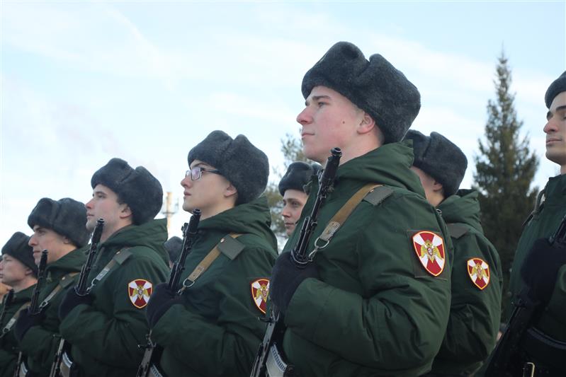 Более ста новобранцев богородской бригады Росгвардии присягнули на верность Отечеству (фото, видео)