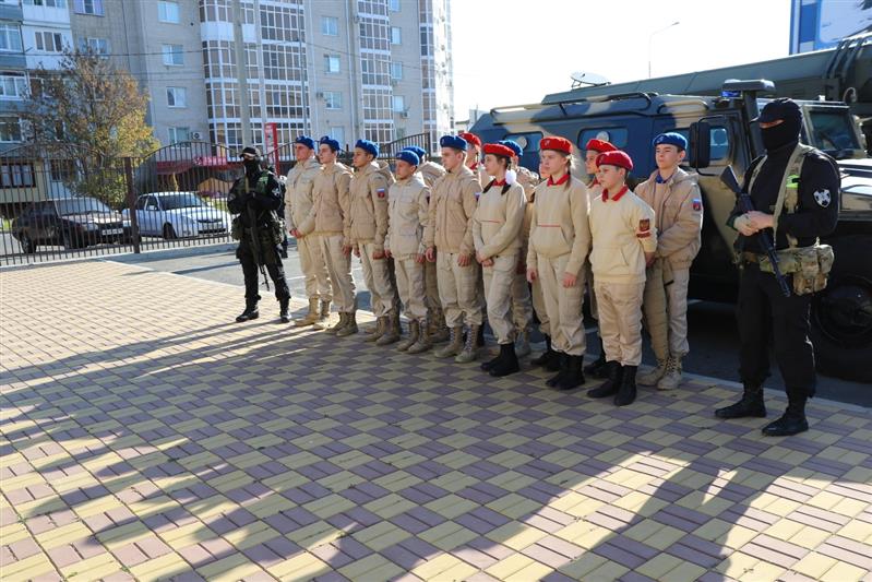 Росгвардейцы Карачаево-Черкесии приняли участие во всероссийской акции «День призывника»