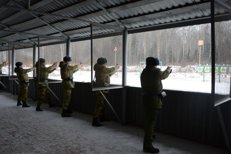 Накануне сдачи итоговой проверки за 2019 год в управлении Уральского округа Росгвардии состоялись  занятия по огневой подготовке (видео)