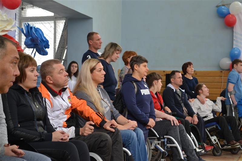 Бойцы ульяновского ОМОН провели Урок мужества для участников турнира, посвященного 100-летию со дня рождения Михаила Калашникова