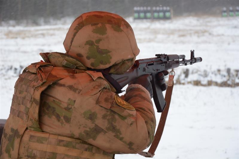 Накануне сдачи итоговой проверки за 2019 год в управлении Уральского округа Росгвардии состоялись  занятия по огневой подготовке (видео)