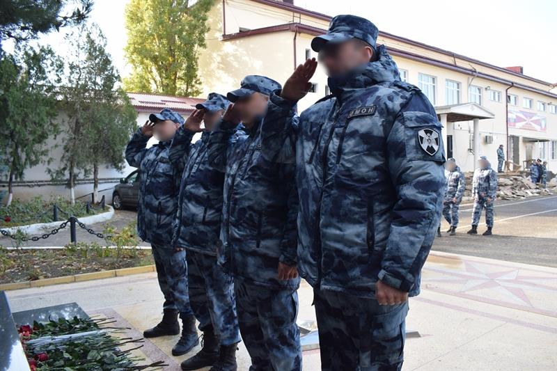 В Северо-Кавказском округе Росгвардии прошли мероприятия, посвящённые Дню памяти павших правоохранителей