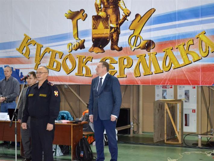 В Омске состоялось открытие турнира по кикбоксингу «Кубок Ермака» памяти воинов-земляков, погибших при исполнении служебного долга